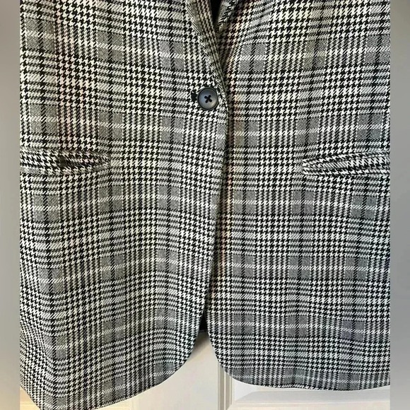 Gap Houndstooth Single Button Blazer - Picture 5 of 10